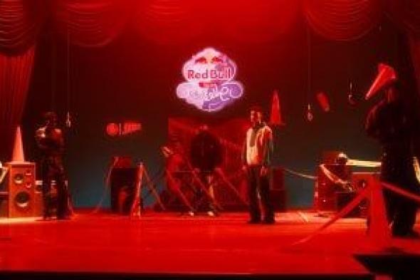 أرسينك
وموسى
سام
ضيوف
الحلقة
العاشرة
من
مزيكا
صالونات..
صور