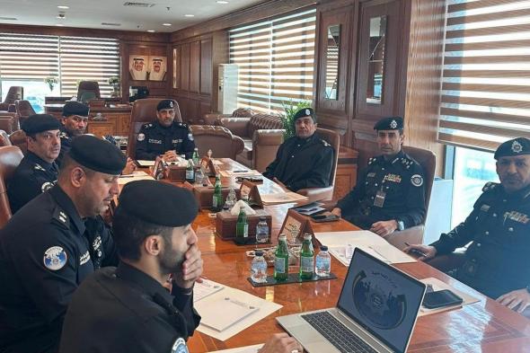 اللواء
      العدواني:
      أنظمة
      ذكية
      وخدمات
      إلكترونية
      لرفع
      جودة
      الأداء
      الخدمي