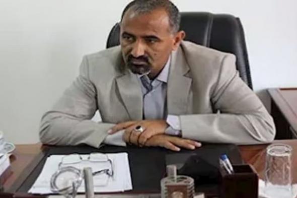 محلل
    سياسي:
    الزبيدي
    لا
    يملك
    مشروعاً
    وطنياً
    لتطلعات
    أبناء
    محافظات
    اليمن
    الجنوبية