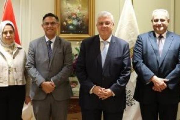 وزير
التعليم
العالي
يستقبل
رئيس
جامعة
ولفرهامبتون
لبحث
سبل
تعزيز
التعاون
الأكاديمي
المشترك