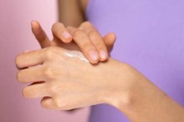 لماذا
تتفاقم
مشكلات
الجلد
خلال
الشتاء..
5
سلوكيات
تجنبها
و6
نصائح