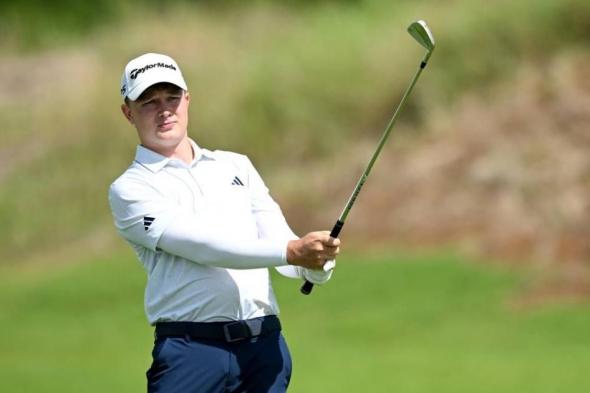 شابر
      متصدر
      «السباق
      إلى
      دبي»
      يشارك
      في
      بطولة
      البحرين
      للجولف