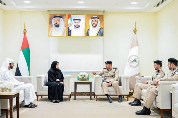 شرطة
      الشارقة
      وهيئة
      البيئة
      والمحميات
      تبحثان
      تعزيز
      التعاون