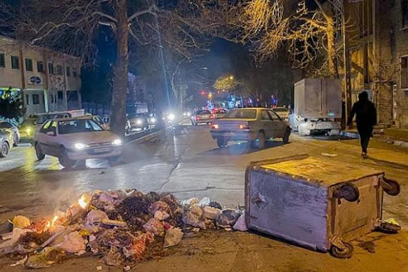 إيران:
انقطاع
تام
للإنترنت
وحصيلة
القتلى
ترتفع
إلى
45