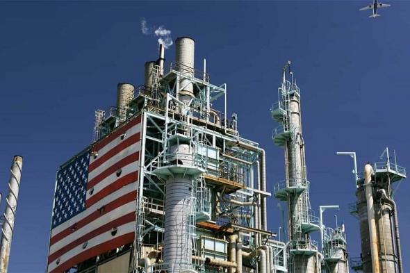 انخفاض
    مخزونات
    النفط
    في
    أمريكا
    وارتفاع
    البنزين
    خلال
    الأسبوع
    الماضي