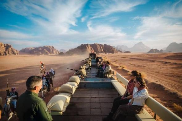 الملكة
      رانيا
      تروّج
      للسياحة
      في
      وادي
      رم