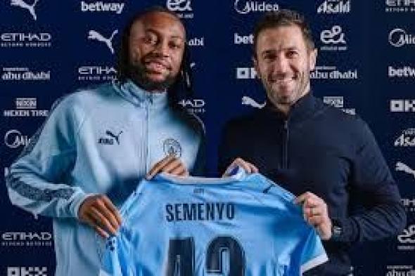مانشستر سيتي يضم الجناح "الاستثنائي" سيمنيو من بورنموث