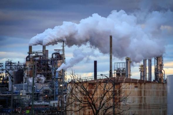 النفط
      يواصل
      الارتفاع..
      برنت
      فوق
      62.4
      دولار