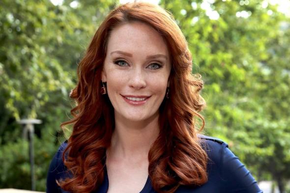 'أين
كانت؟':
نجمة
Stranger
Things
التي
كانت
غائبة
عن
الموسم
5
تقول
أن
التصوير
كان
سيساعدها
بالحفاظ
على
التأمين
الصحي
خلال
معركتها
مع
السرطان