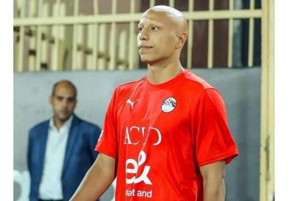 الأهلي
      المصري
      يضم
      عمرو
      الجزار
      مقابل
      لاعب
      و60
      مليون
      جنيه