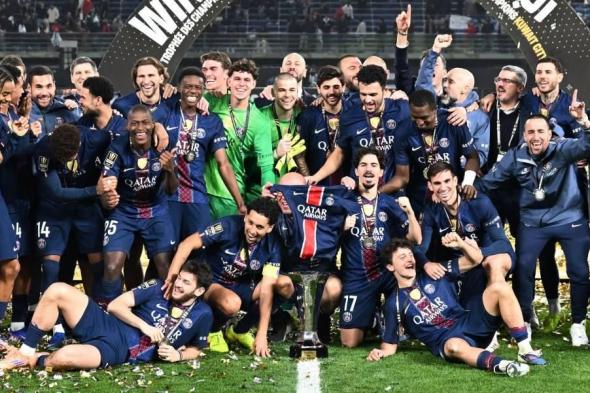 سان
      جيرمان
      يحرز
      كأس
      الأبطال