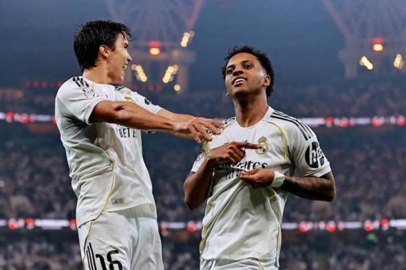 «كلاسيكو»
      سوبر
      بين
      الريال
      وبرشلونة