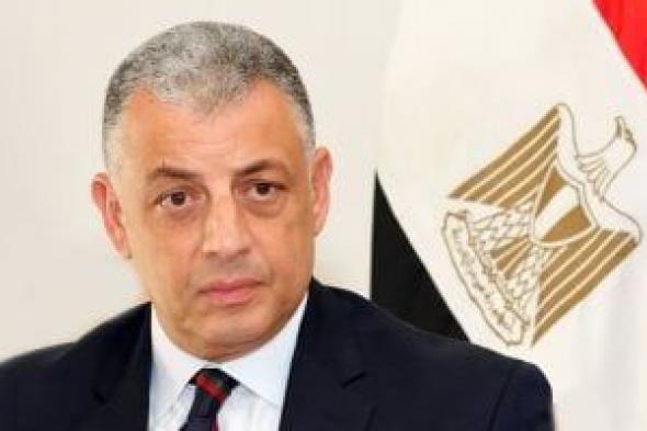 محافظ
الإسماعيلية
يتابع
الاستعدادات
لامتحانات
صفوف
النقل
والشهادة
الإعدادية