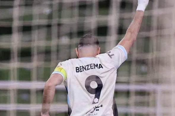 بنزيمة
      يتألق
      بـ«هاتريك»..
      والتعاون
      يأخذ
      نصيبه
      من
      كعكة
      الشباب