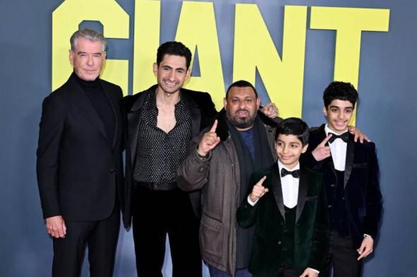 نسيم
      حميد
      ينتقد
      فيلم
      حياته
      ويتعهد
      بتصحيح
      القصة