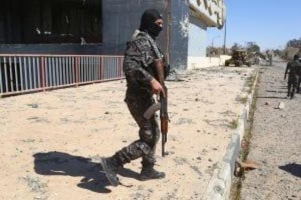 عنصر
من
قوات
«قسد»
يفجر
نفسه
وسط
جنود
الجيش
السورى
فى
حى
الشيخ
مقصود