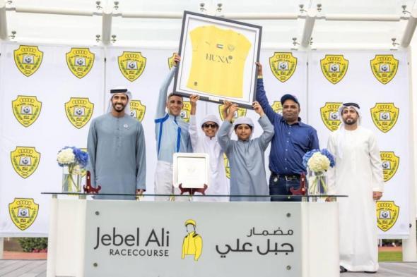 «إنديكيت»
      لحمدان
      بن
      محمد
      يتوج
      بكأس
      الوصل
      في
      مضمار
      جبل
      علي