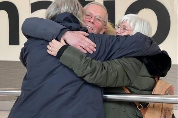 «كاما
      موتا»
      مشاعر
      جياشة
      مفاجئة
      تبكيك
      وتفرحك