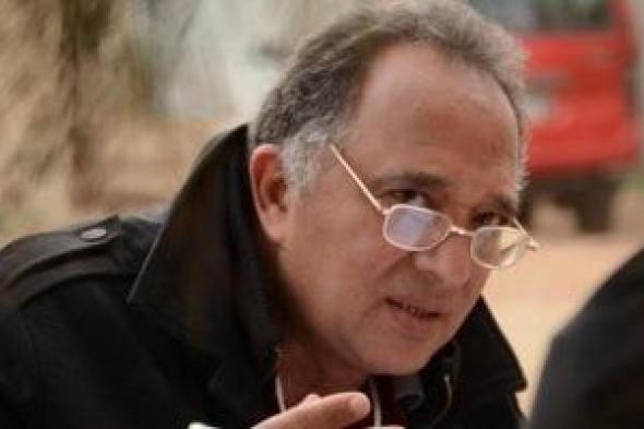 هانى
رمزى
وأشرف
زكى
فى
عزاء
والدة
المخرج
حسنى
صالح