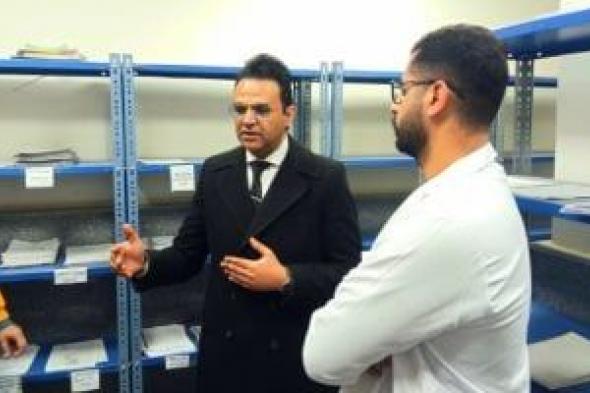 وكيل
"صحة
سوهاج"
يتفقد
وحدة
البربا
ليلًا
ويوجه
بإجراءات
فورية
لضبط
الأداء