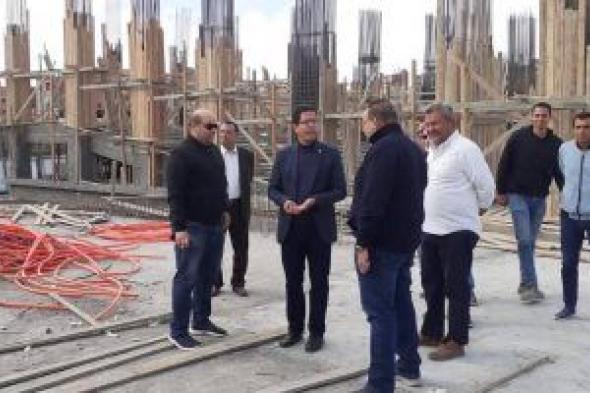 رئيس
جامعة
بنها
يتفقد
المنشآت
الجديدة
بكفر
سعد