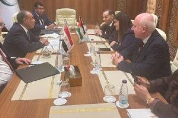 وزير
الخارجية
يشدد
على
أهمية
الانتقال
للمرحلة
الثانية
من
خطة
ترامب
فى
غزة