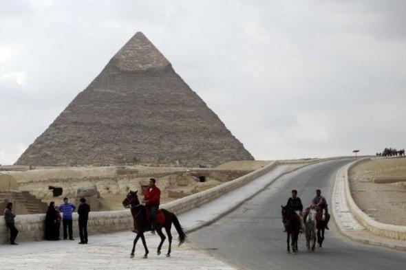 مصر
      تستهدف
      جذب
      30
      مليون
      سائح
      سنوياً
      بحلول
      2031