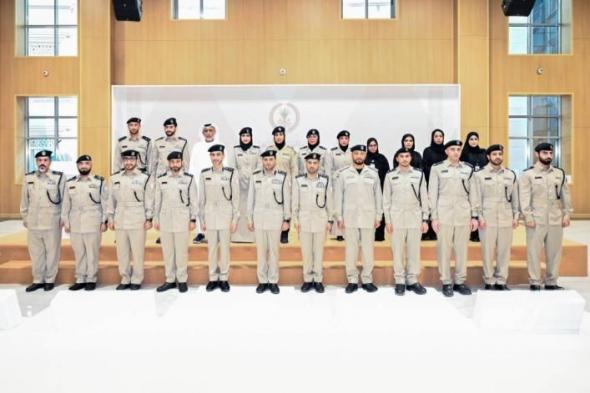 شرطة
      الشارقة
      تكرم
      محاضري
      التوعية
      المجتمعية