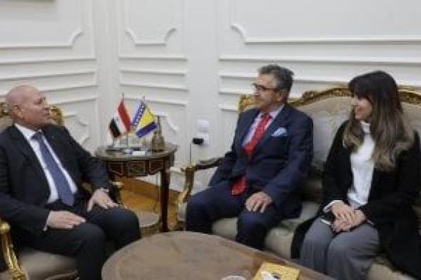 ​محافظ
القاهرة
يستقبل
سفير
البوسنة
والهرسك
لبحث
تعزيز
التعاون
المشترك