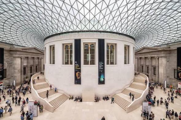 «المتاحف
      الافتراضية»..
      كيف
      تزور
      متاحف
      العالم
      وأنت
      جالس
      في
      غرفتك؟