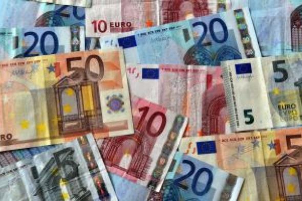 تراجع
سعر
اليورو
اليوم
الإثنين
12يناير
2026
أمام
الجنيه
بالبنوك
المصرية