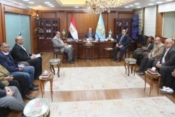 محافظ
كفر
الشيخ:
فحص
شكاوى
الأهالى
وموقف
أراضى
قرى
بر
بحرى