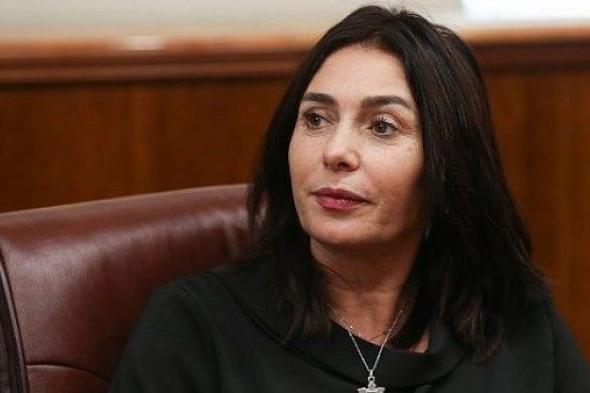 رفع
      حالة
      التأهب
      في
      مطارات
      إسرائيل
      تحسبا
      لاحتمالية
      شن
      ضربة
      ضد
      إيران