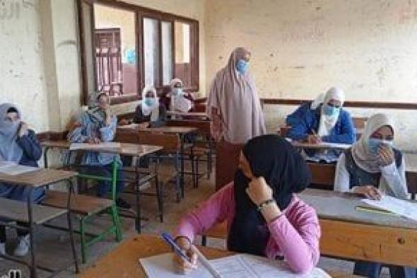 تعليم
سوهاج
يعلن
جدول
امتحانات
الفصل
الدراسي
الأول
للإعدادية
2025/
2026