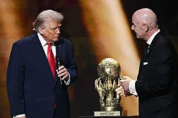 «فيفا»
      لن
      يسحب
      جائزة
      السلام
      من
      ترامب