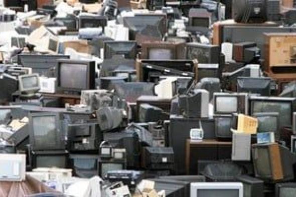 لهذه
الأسباب..
احذر
إعادة
التدوير
للمخلفات
الإلكترونية
يدويا