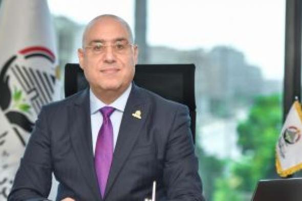 عاصم
الجزار
يؤدي
اليمين
الدستورية
في
أولي
جلسات
النواب
2026