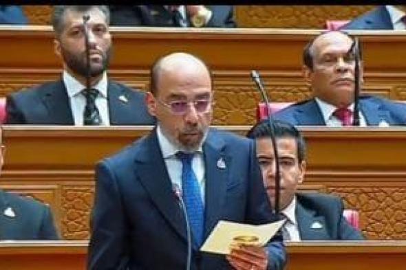 وائل
سعدة
يؤدى
اليمين
الدستورية
ويؤكد:
دعم
المواطن
فى
صدارة
أولوياتى