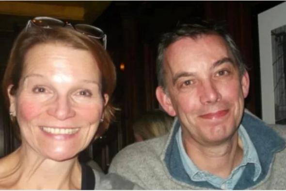 بعد 40 سنة زواج .. حاولت قتل زوجها من أجل كلبيها