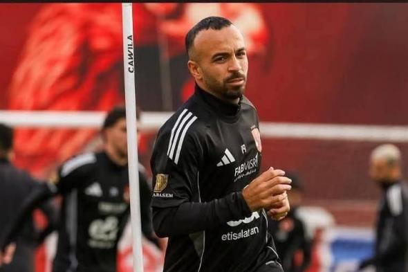 «أتمنى
      ألا
      يكون
      وداعاً
      دائماً»..
      أفشة
      يوجه
      رسالة
      لجمهور
      الأهلي
      المصري
      قبل
      رحيله