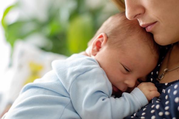 الرضاعة الطبيعية تقلل احتمالات إصابة الأم بالاكتئاب