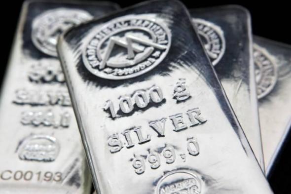 الفضة
      تخترق
      87
      دولاراً