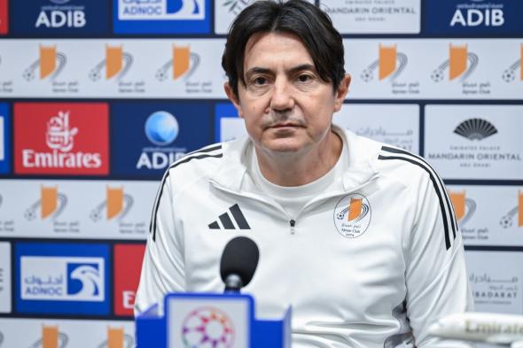 مدرب عجمان: أداء اللاعبين في التدريبات يبشر بمباراة قوية أمام شباب الأهلي