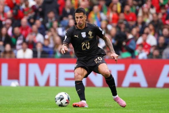 برشلونة
      يستعير
      جواو
      كانسيلو
      من
      الهلال
      السعودي