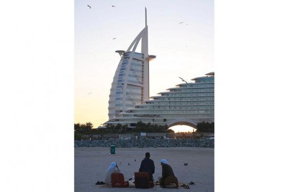 جلسة تطل على برج العرب