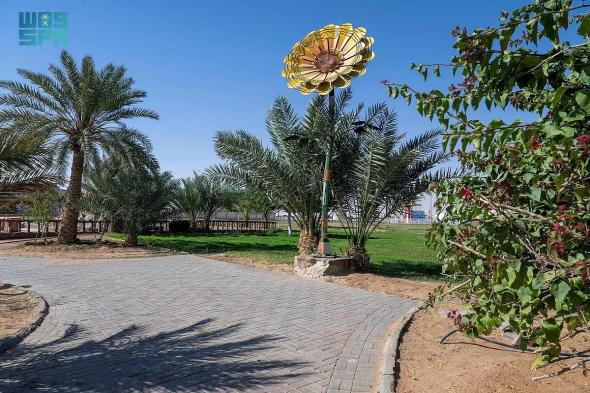 محافظة
    شرورة..
    وجهة
    سياحية
    تنبض
    بالحياة
    ومركز
    تنموي
    متكامل