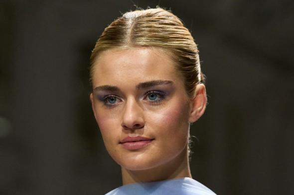 صيحات
ظلال
العيون
لربيع
وصيف
2026
بين
النعومة
الهادئة
واللمسة
العصرية