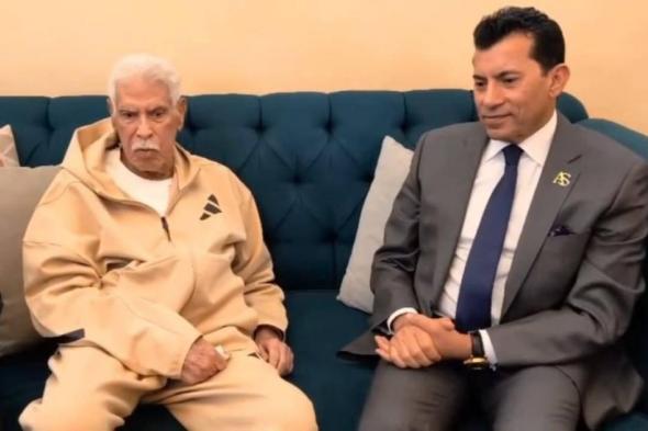 حسن
      شحاتة
      يدعم
      لاعبي
      منتخب
      مصر
      برسالة
      مصورة
      قبل
      مواجهة
      السنغال