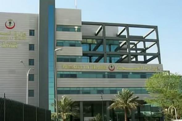 «الصحة»:
    3
    خطوات
    للوقاية
    من
    تأثير
    الغبار
    على
    الجهاز
    التنفسي