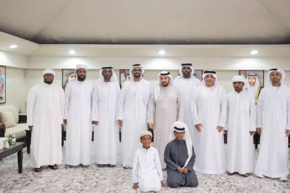 حمدان
      بن
      زايد:
      رئيس
      الدولة
      حريص
      على
      متابعة
      أحوال
      المواطنين